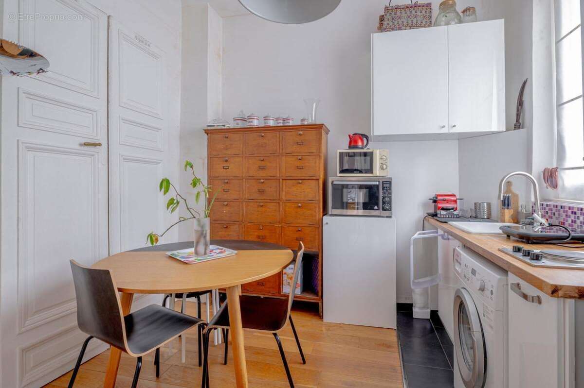 Appartement à PARIS-9E
