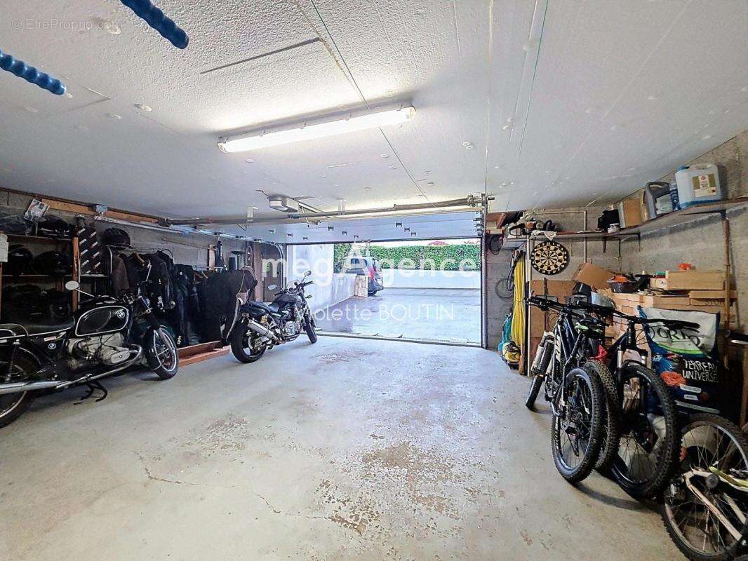 Maison à TREMENTINES