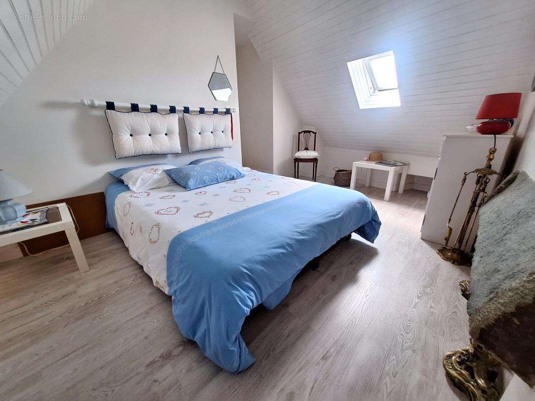 Maison à LOCQUIREC