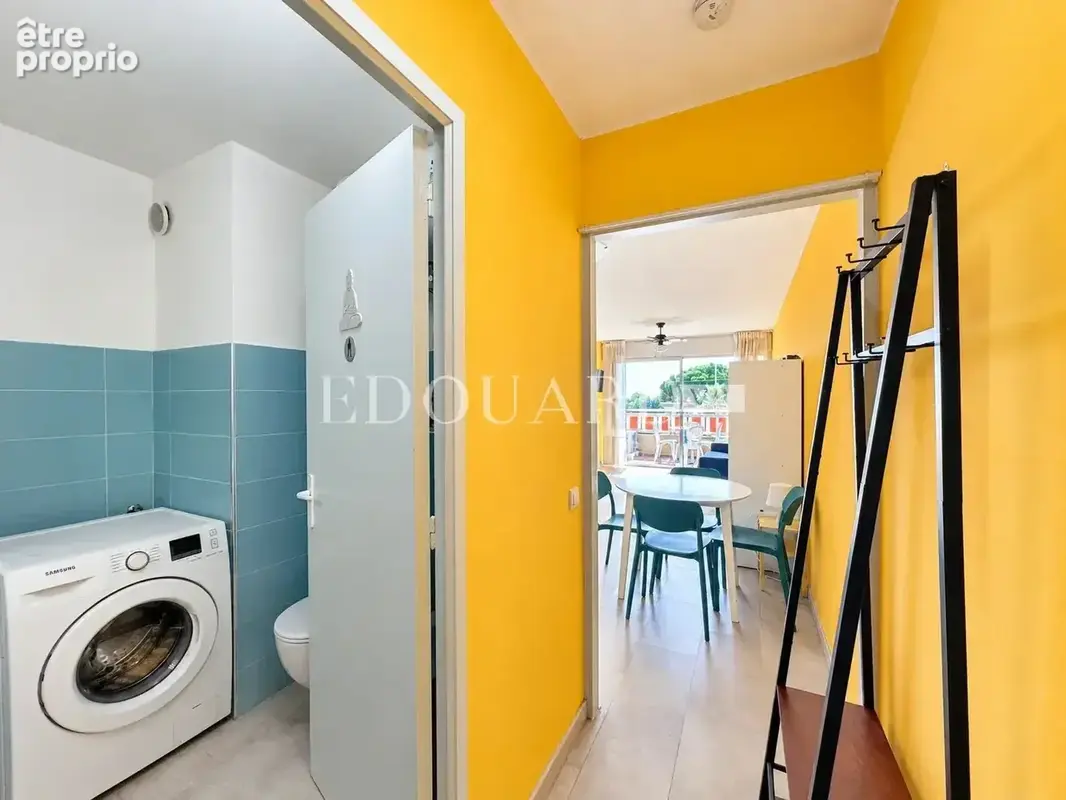 Face au port de plaisance de Menton, en exclusivité studio rénové avec terrasse et agréable vue mer - photo 12