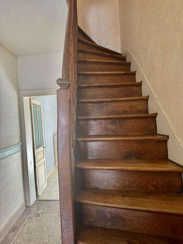 Maison centre-ville Moreuil , 2 chambres , jardin cave 94m2 - photo 6
