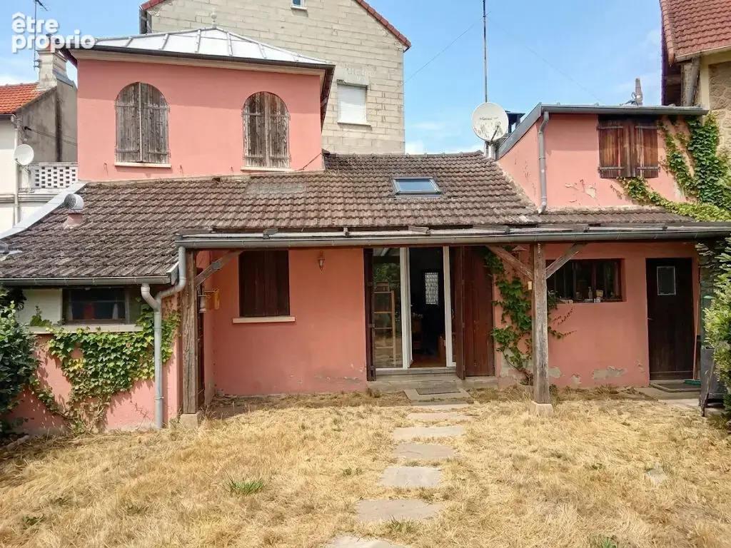 RARE SUR LE SECTEUR : Maison  (F4) de charme au coeur de Coubron ! - photo 2