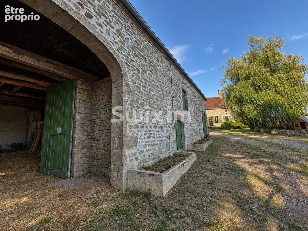 Un domaine à imaginer – 4 bâtiments sur près de 4 hectares clos - photo 4