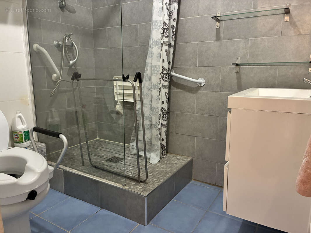 Appartement à MARSEILLE-8E