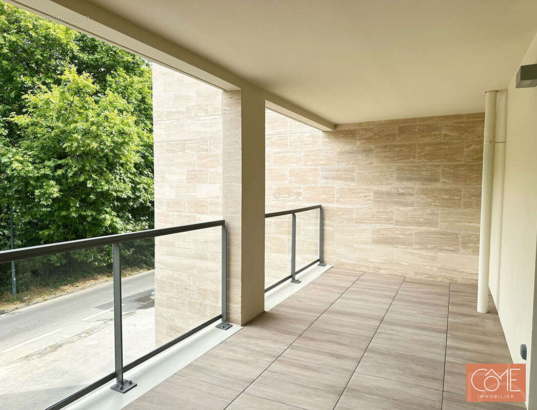 Grand type 3 neuf de standing - 12m² de terrasse - vue canal de l'ille - anatole france - rennes - photo 5