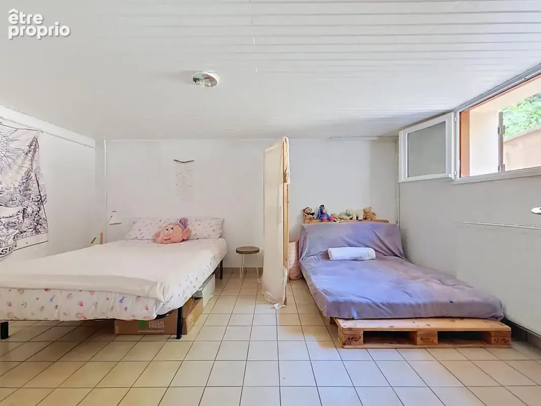 Maison - 3 Chambres - Sous sol complet - Cave - Double Garage - Deux terrasses - Pergola - Piscine - Jardin - Proche toutes comm - photo 27