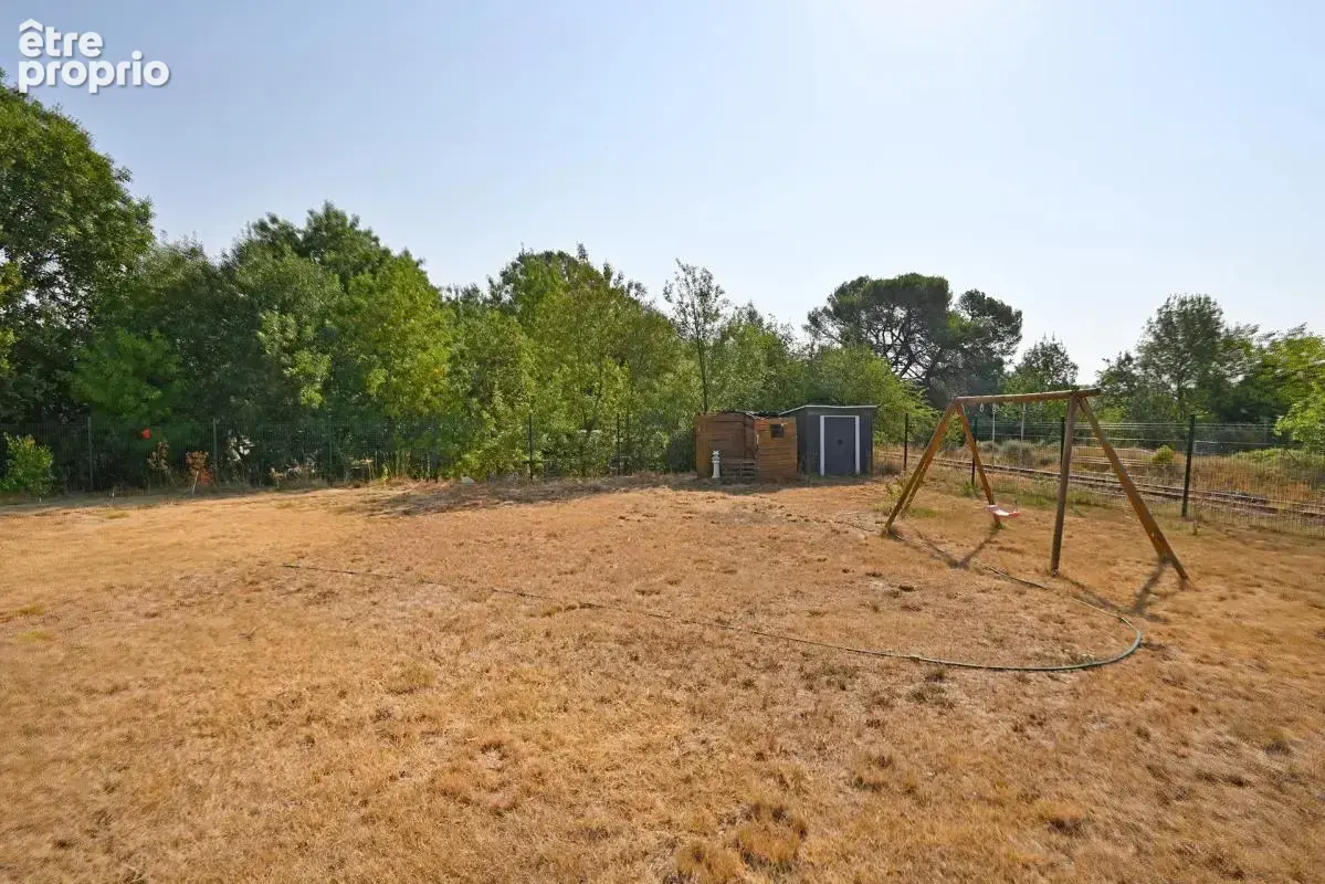 Maison de 8 pièces de 160 m² à Salindres - photo 2