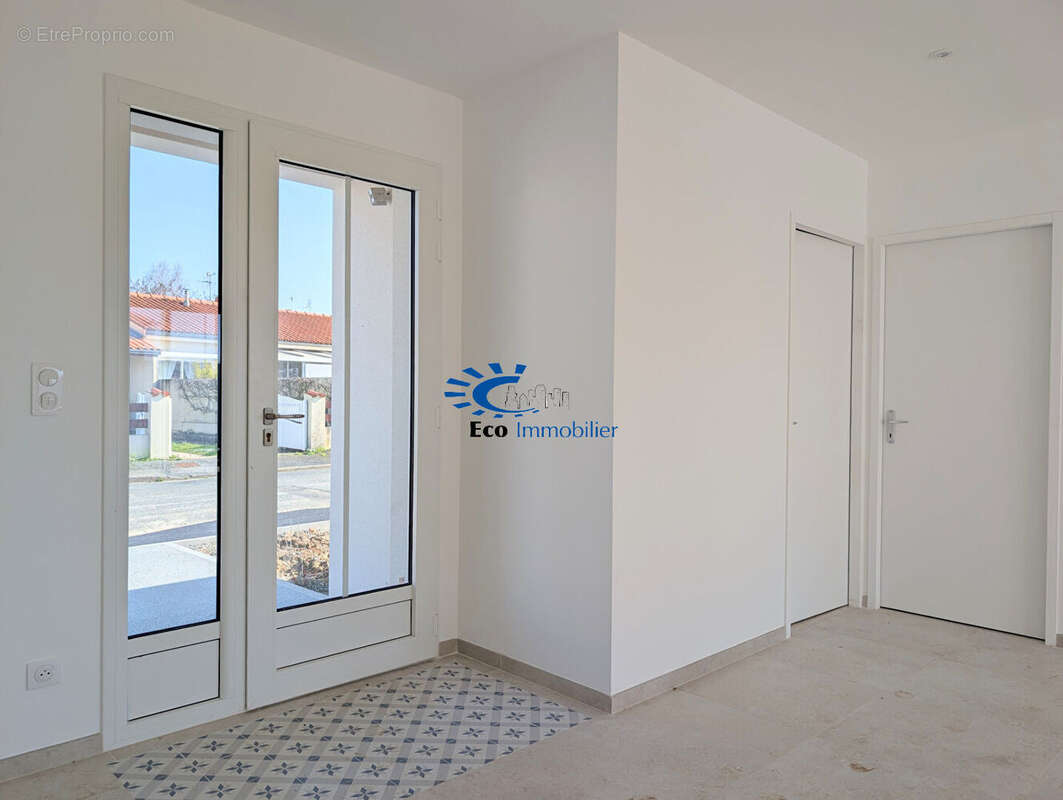 Maison à SAINT-XANDRE