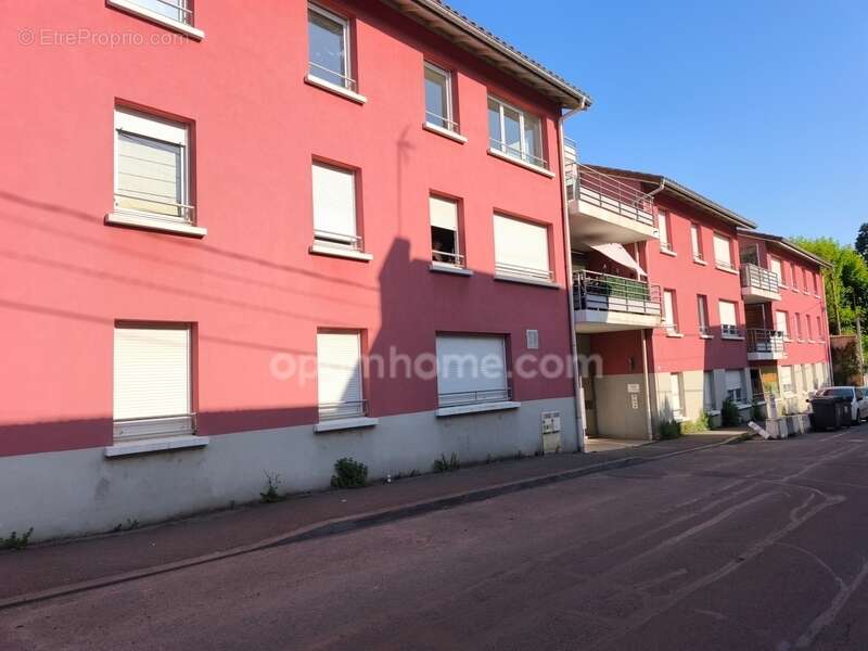 T3 de 62m2 avec loggia et box - Petite résidence en plein centre de Collonges-au-Mont-d’Or - photo 9