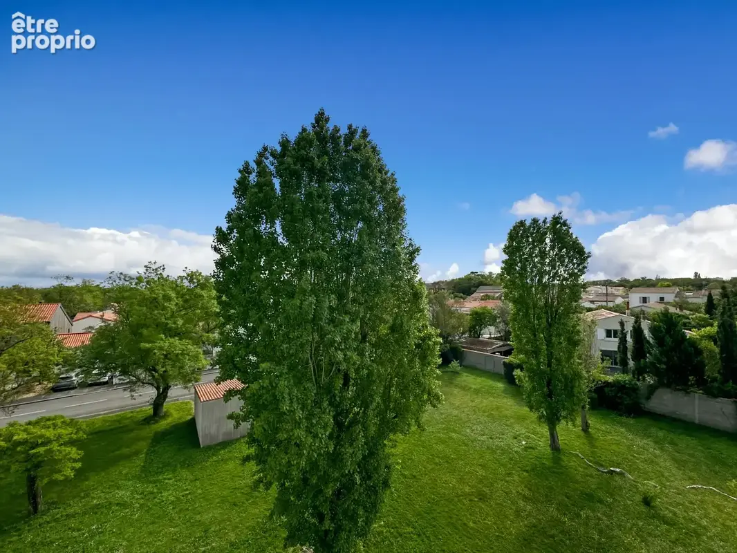 La rochelle – petit marseille  t3 66 m² avec balcon, parking et cave - photo 2