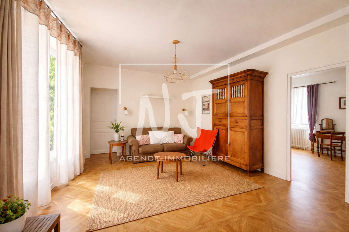Maison à CHAMPIGNE