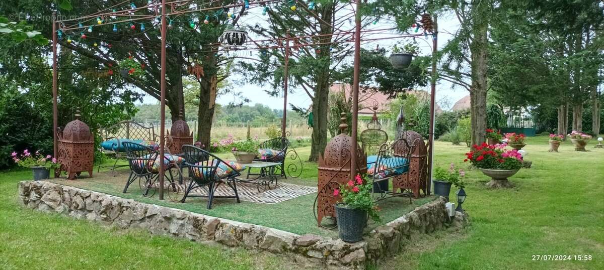 Propriété à vendre SAINT HILAIRE ( allier) comprenant une maison et un gite sur un parc de 23433 m² - photo 54