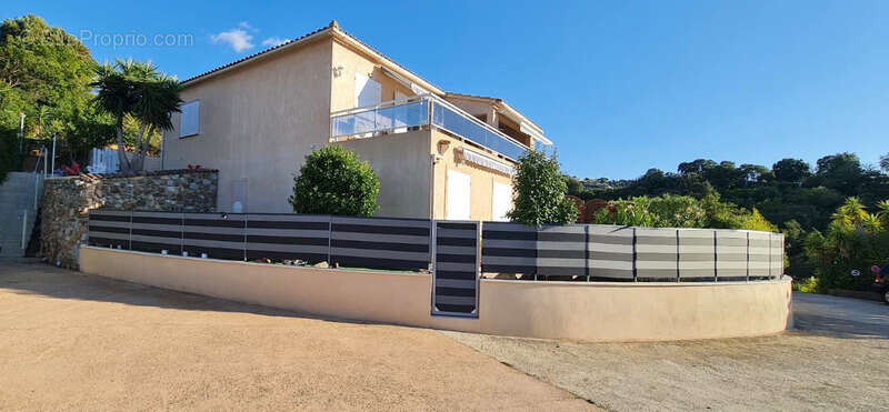 Maison à GROSSETO-PRUGNA