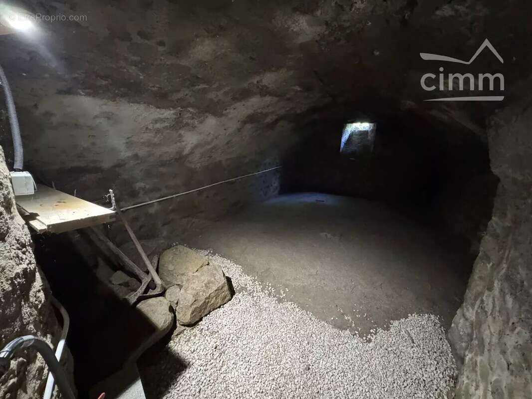 Ancienne chaumière avec dépendance - photo 35