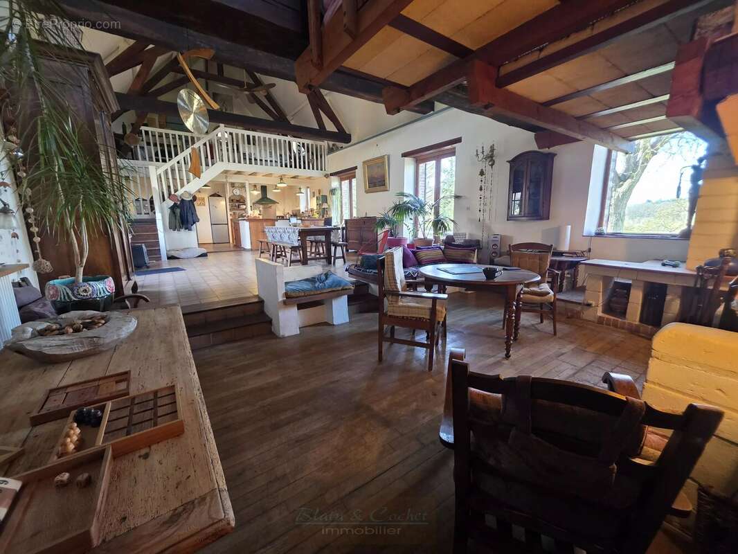 Maison à CONFLANS-SUR-LOING