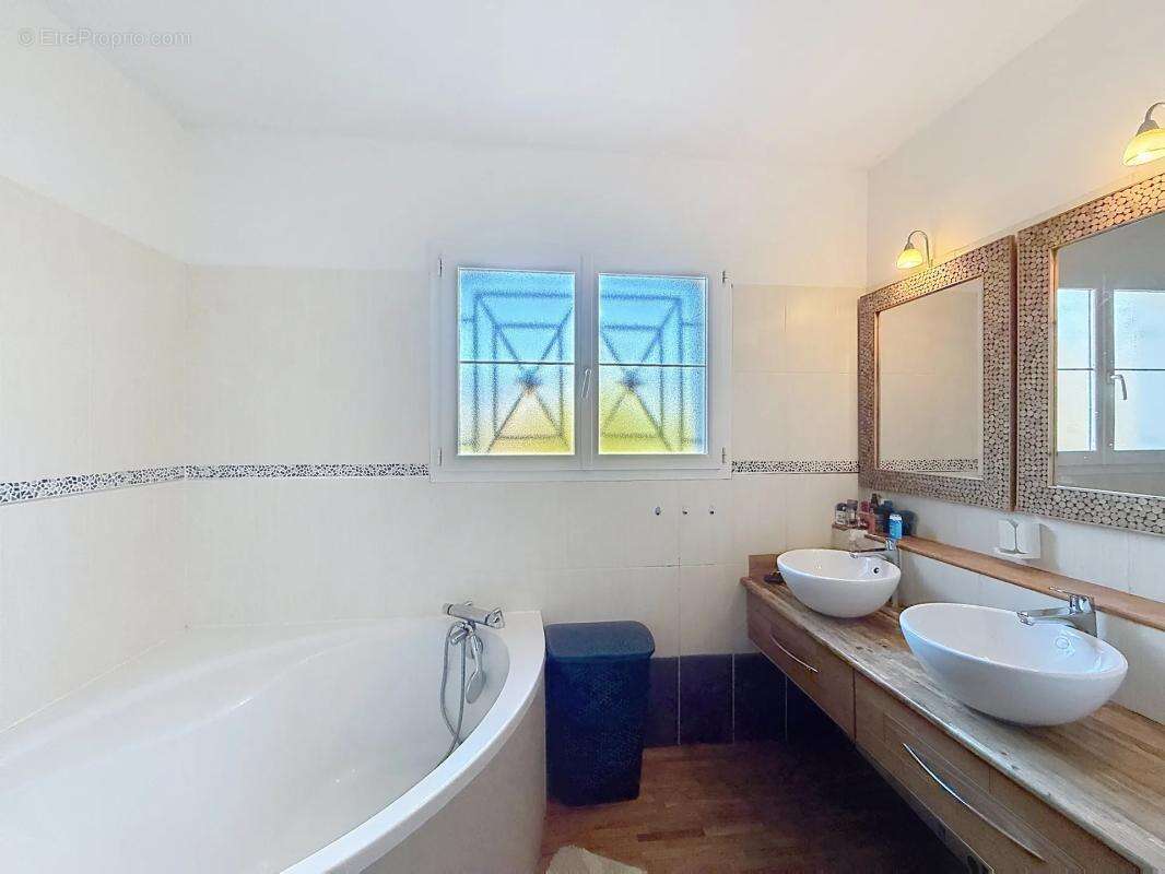 Maison à CASTELSARRASIN