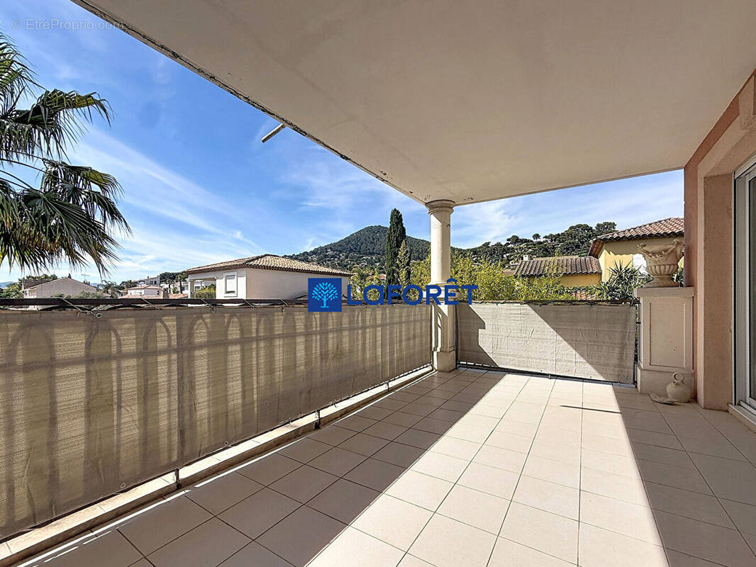 Appartement à CARQUEIRANNE