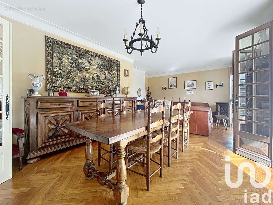 Maison 157 m² à Massignac  - photo 5
