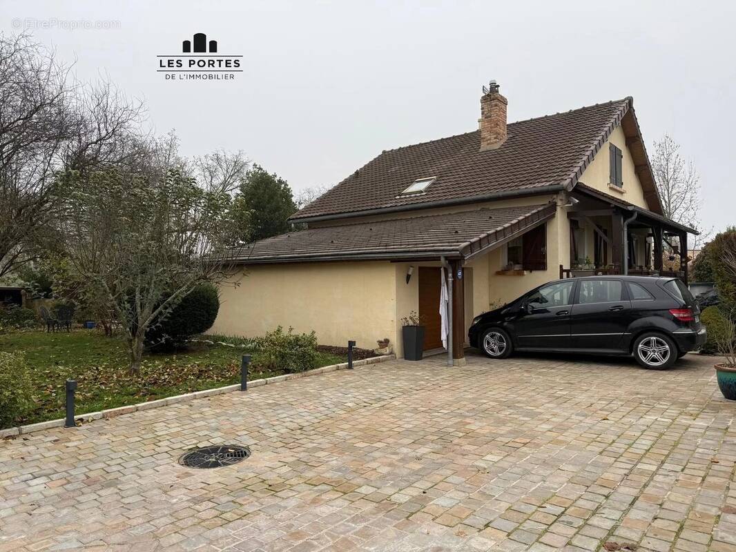 Maison à MOIGNY-SUR-ECOLE