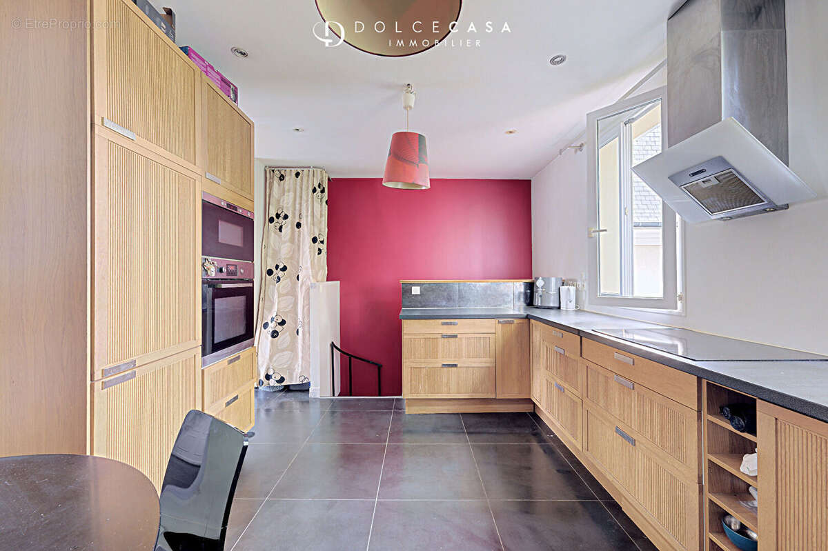 Maison à LE PERREUX-SUR-MARNE