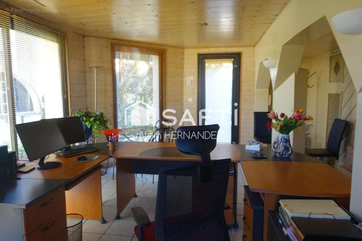 Commerce 145 m² à Montesquieu-Volvestre  - photo 7