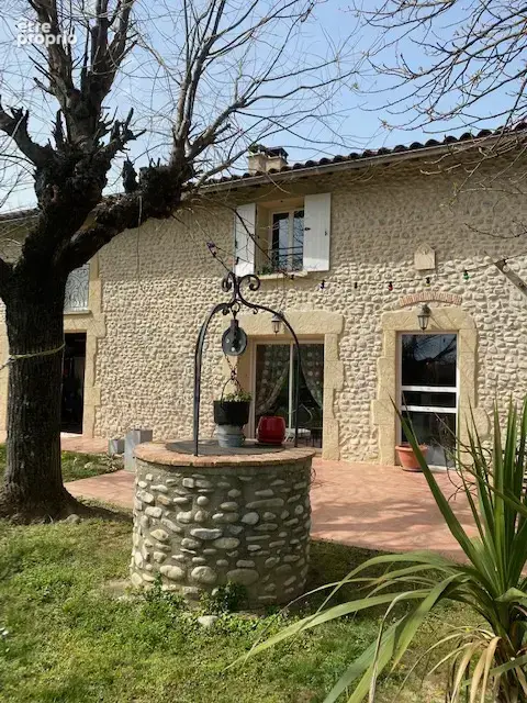Maison 227m2 + appartement loué + terrain 7600m2 + piscine - photo 2