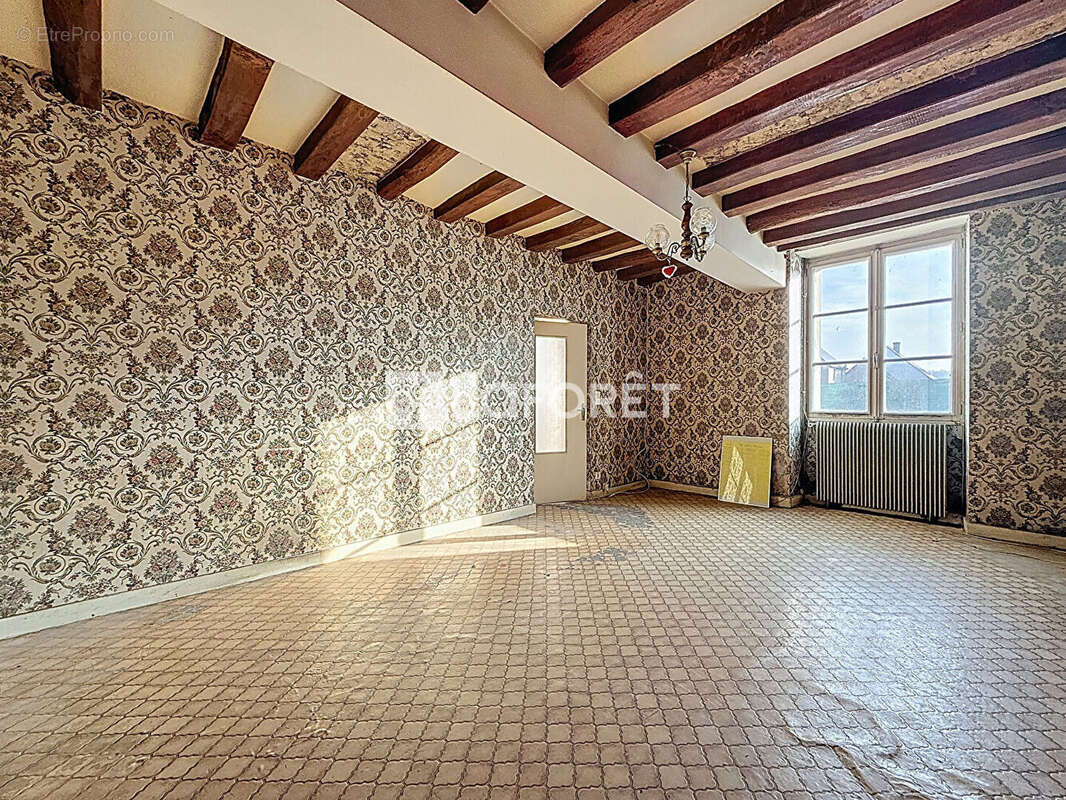 Maison à BRISSAC-QUINCE