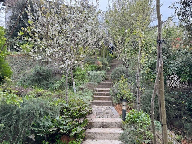 Maison à VERNEUIL-SUR-SEINE