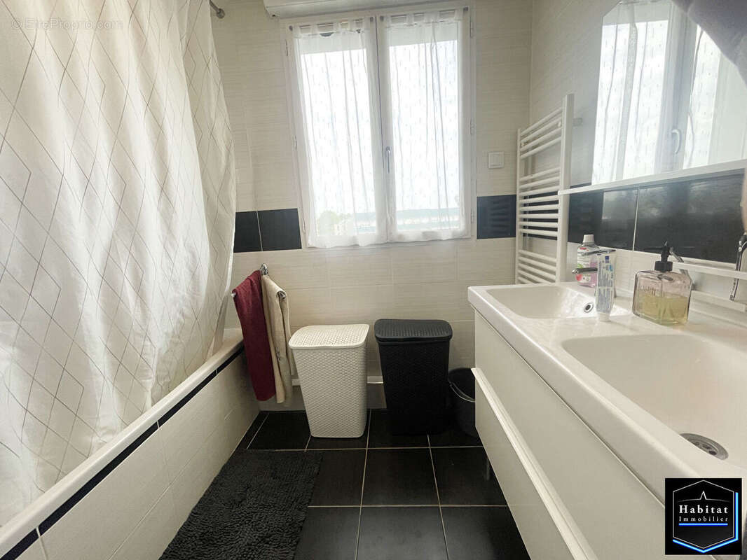 Maison familiale Nanteuil Le Haudouin 5 pièce(s) 93 m2 - photo 4