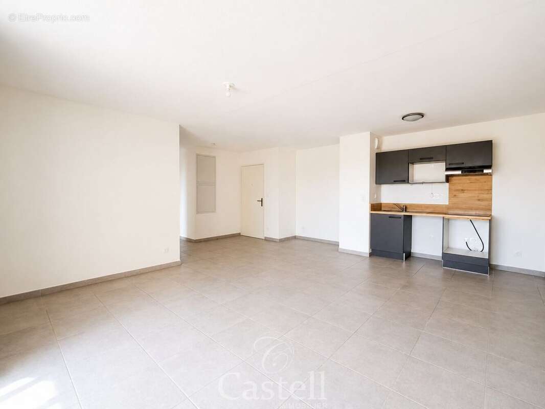 *** appartement 4 pieces, jardin, 2 parkings *** - photo 3