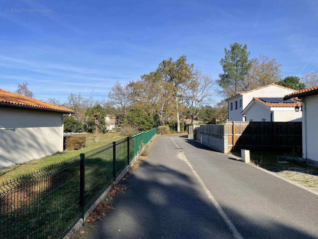 Maison à MARTIGNAS-SUR-JALLE