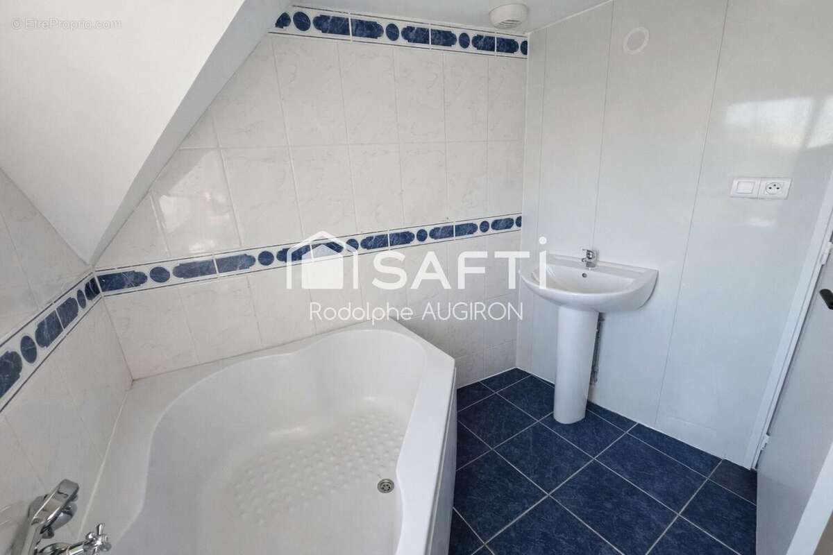 Maison 140 m² à La Colombe  - photo 5
