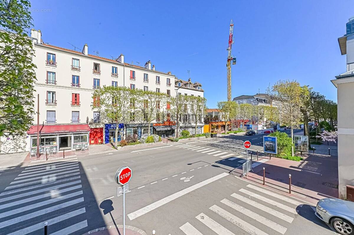 Appartement à CHARENTON-LE-PONT