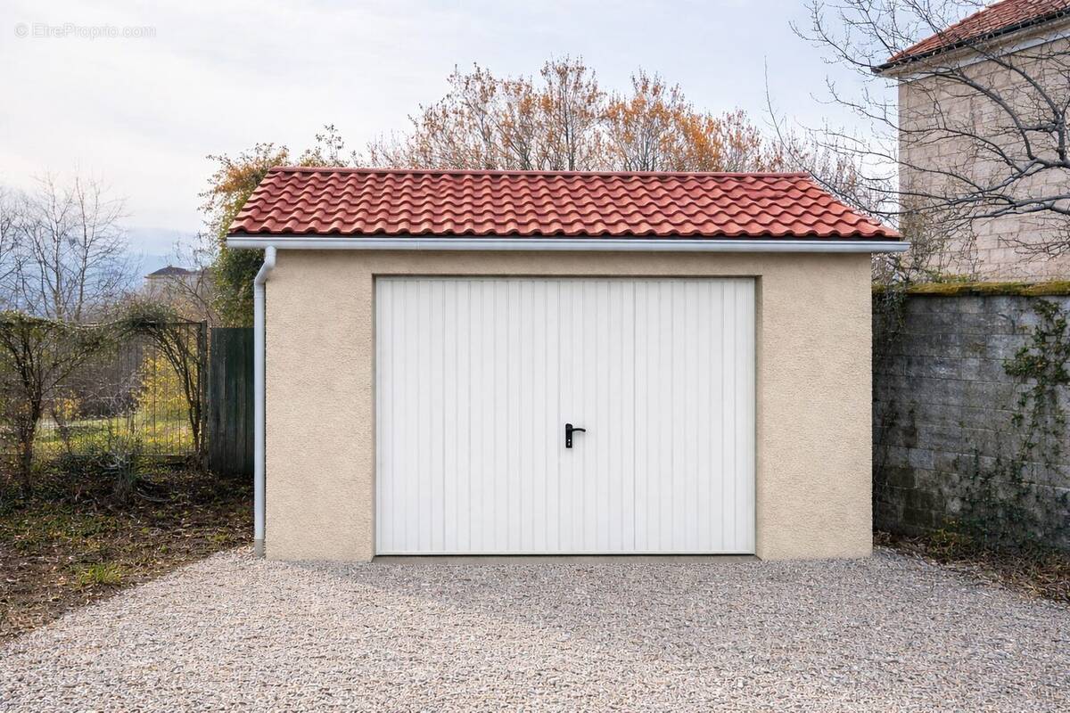 Parking à LA COTE-SAINT-ANDRE