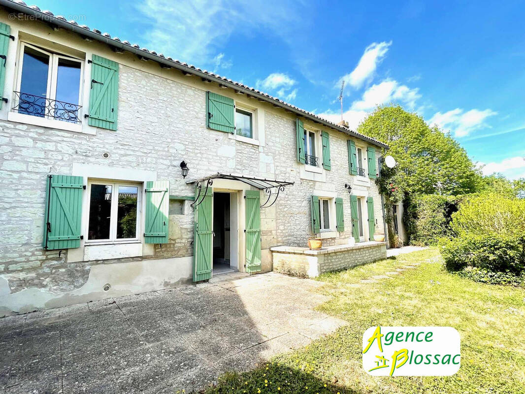 Maison à MIREBEAU