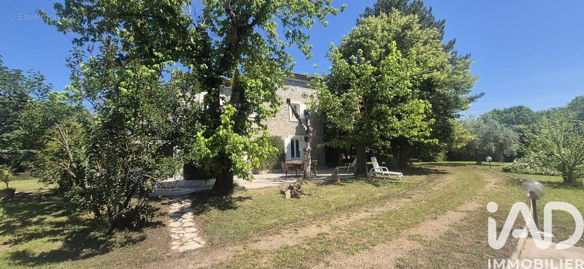 Maison 160 m² à Laroque  - photo 3