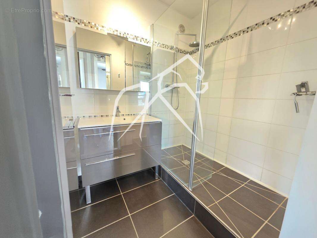 Appartement à BOIS-GUILLAUME