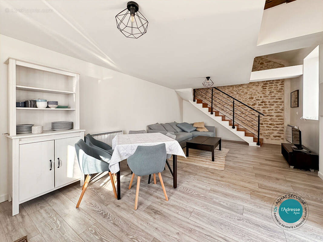 Appartement à MENNECY