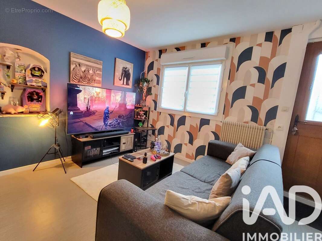 Photo 2 - Maison à CHATELLERAULT