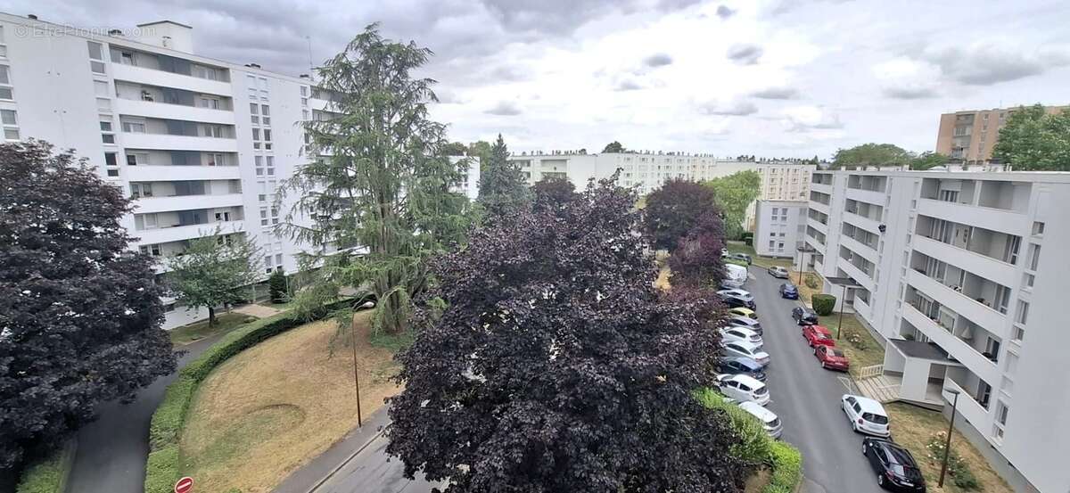 Appartement 2 pièces à vendre dans résidence recherchée avec Ascenseur, Quartier Remicourt SAINT QUENTIN (02) - photo 12