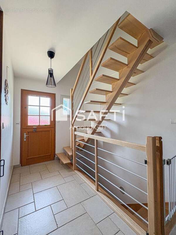 Maison 122 m² à Aillieres-Beauvoir  - photo 2