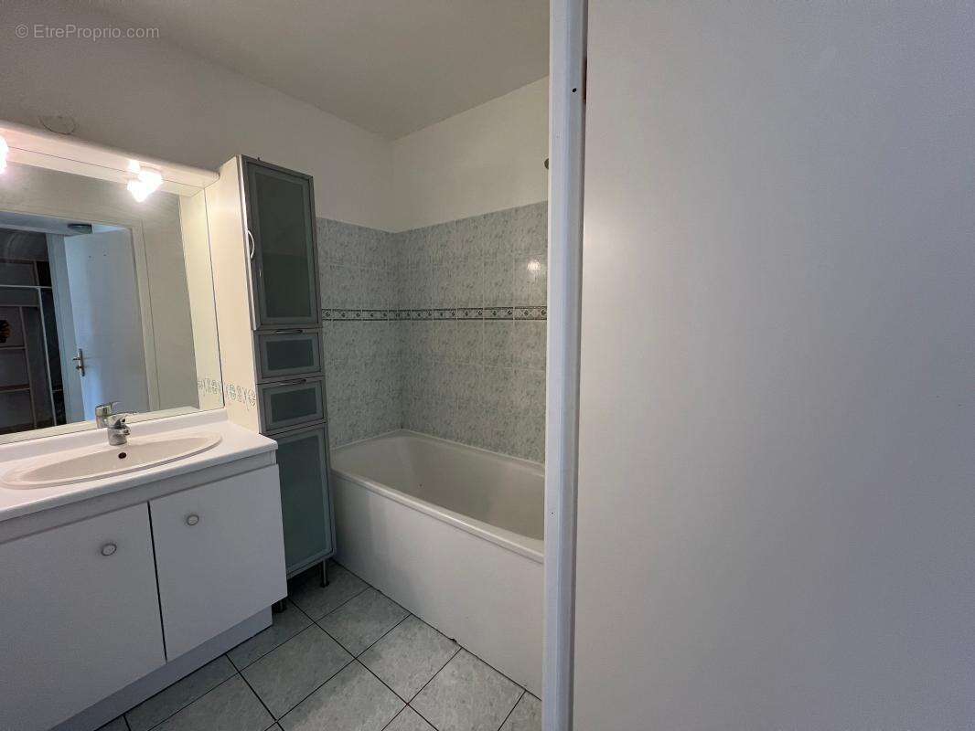 Appartement à MAGNY-LE-HONGRE