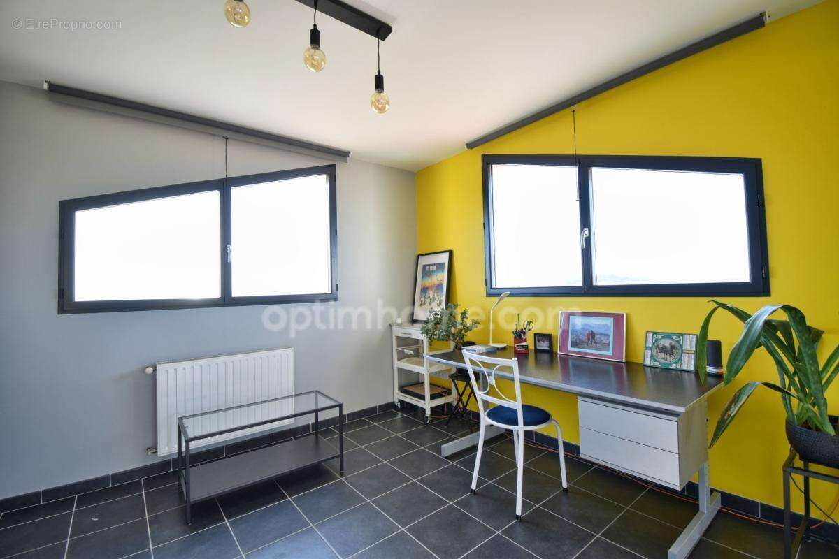 *** exclusivite *** maison contemporaine 3 chambres bureau garage jardin *** isserteaux 63270 *** - photo 14