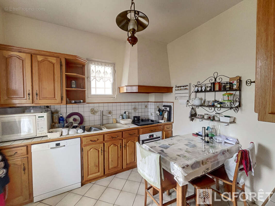 Maison à SAINT-REMY-LES-CHEVREUSE