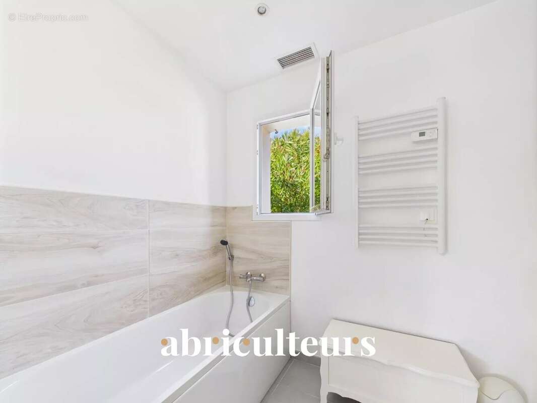 Maison à LE GRAND-VILLAGE-PLAGE