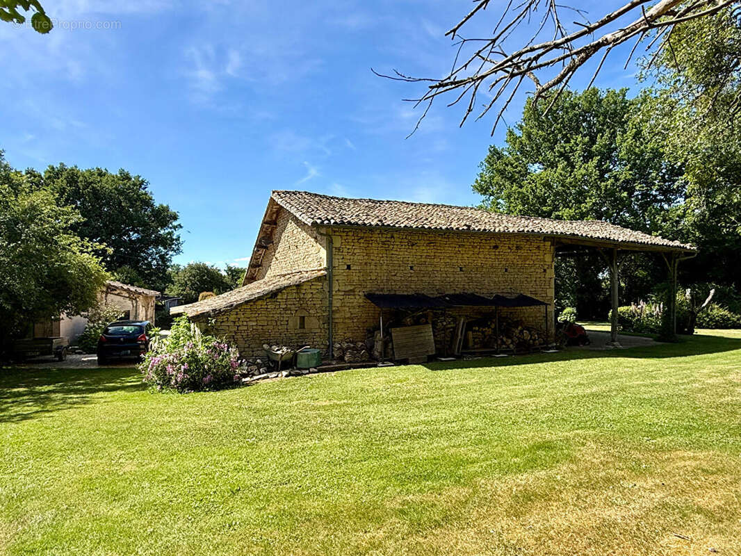 Maison à SAINT-VINCENT-LA-CHATRE