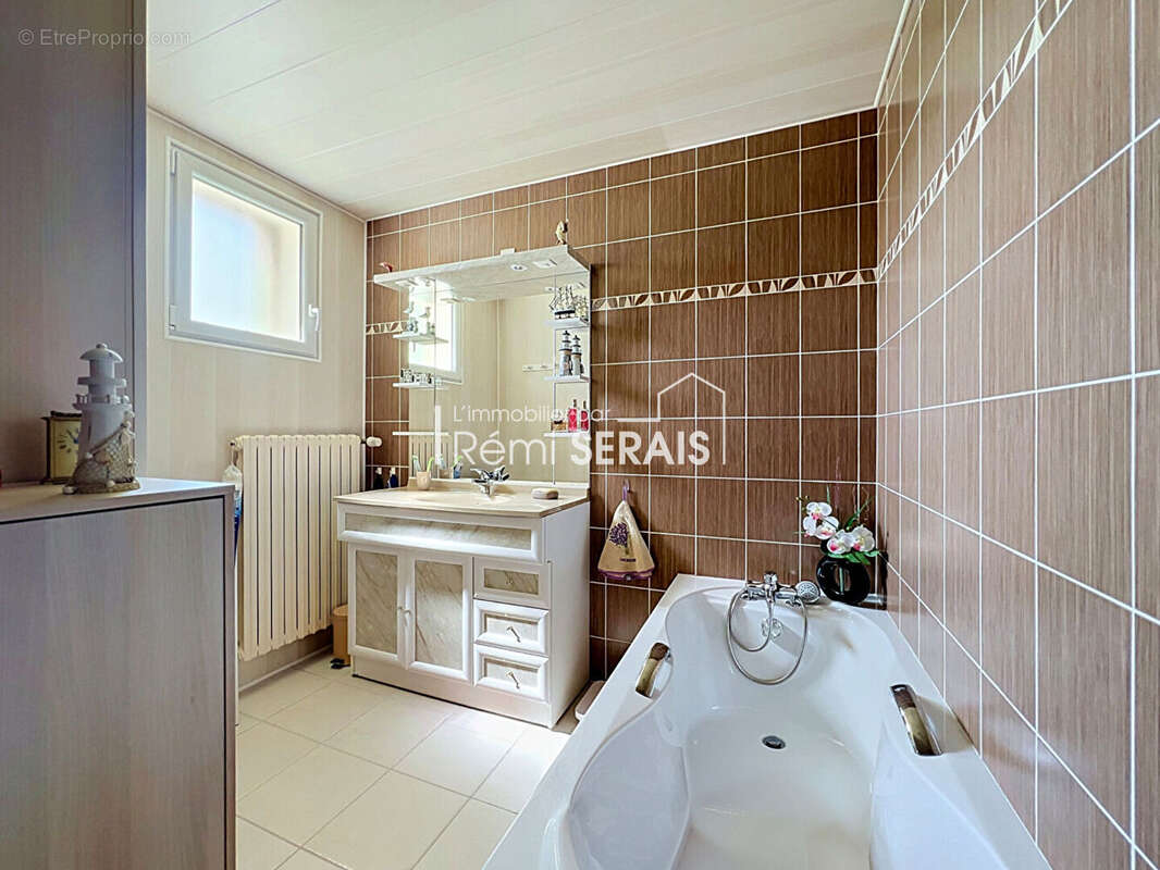 Maison 3 chambres à proximité de TRUN - photo 11