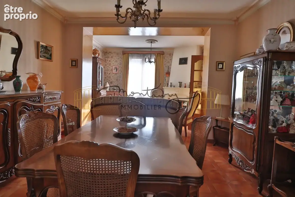 Milhaud   maison de charme avec jardin et 80 m2 de dépendances attenantes - photo 2