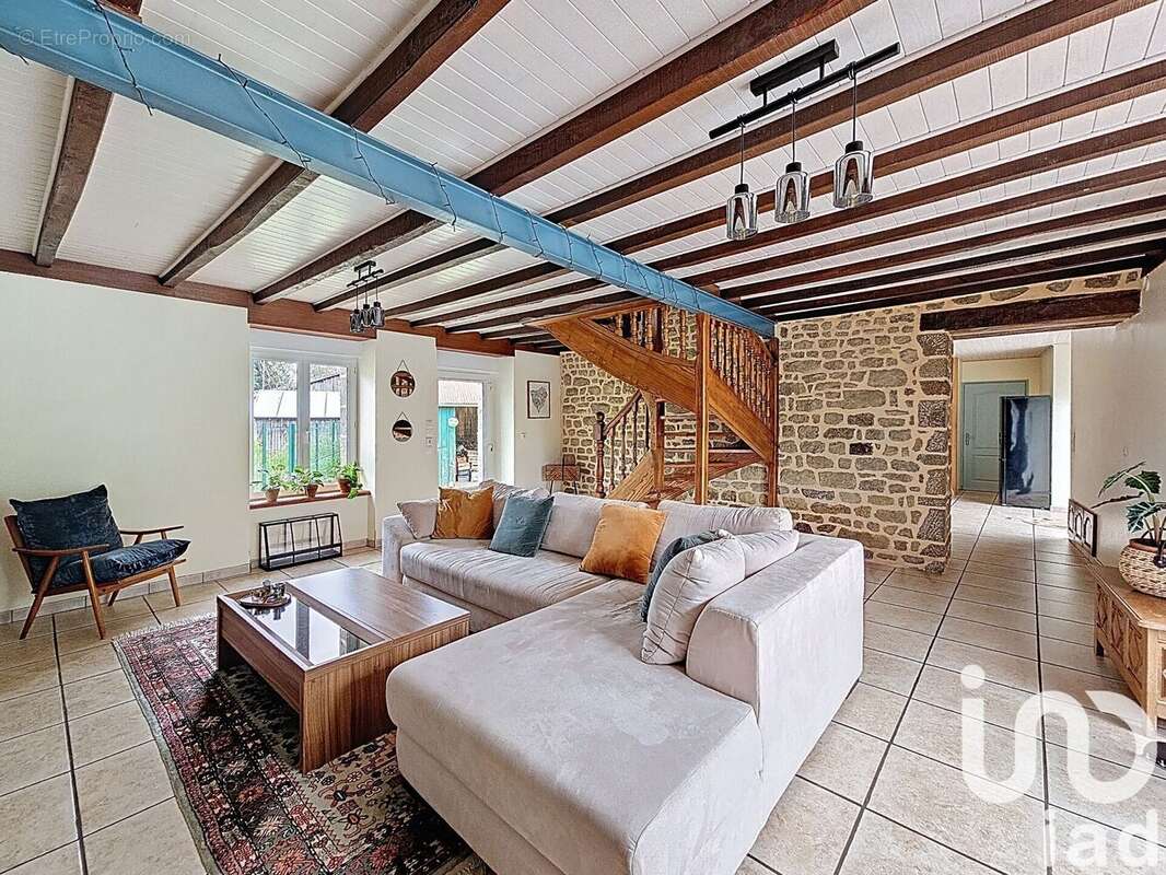 Photo 3 - Maison à SAINT-OUEN-DES-ALLEUX