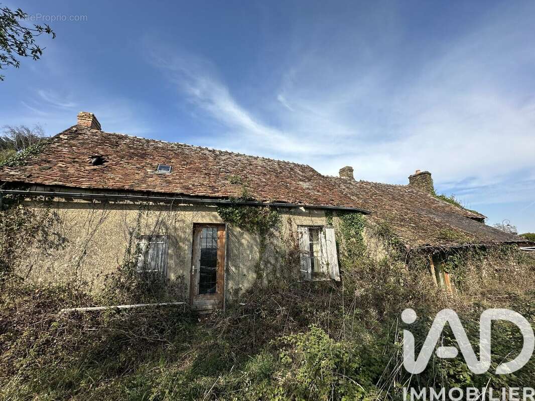 Maison 96 m² à Saint-Christophe-Du-Jambet  - photo 9